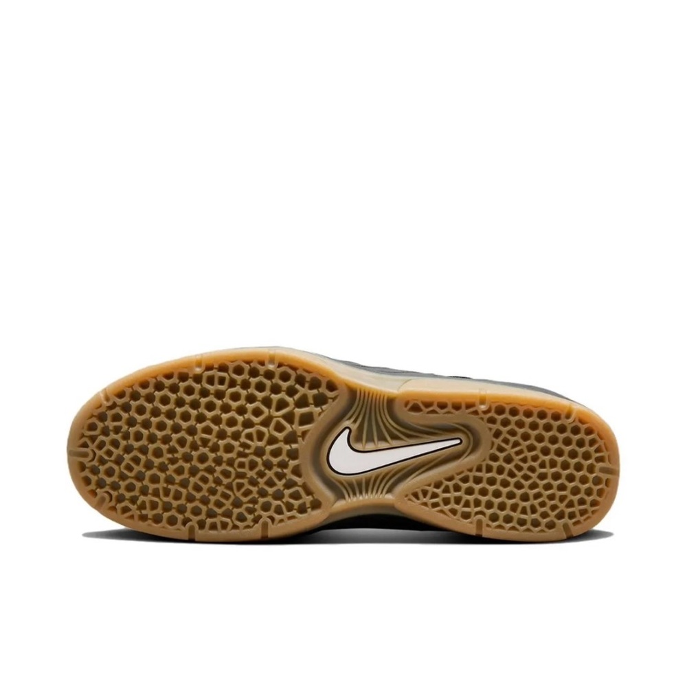 Nike Vertebrae SB Black Gum Men’s Shoe - Picture 4 of 9